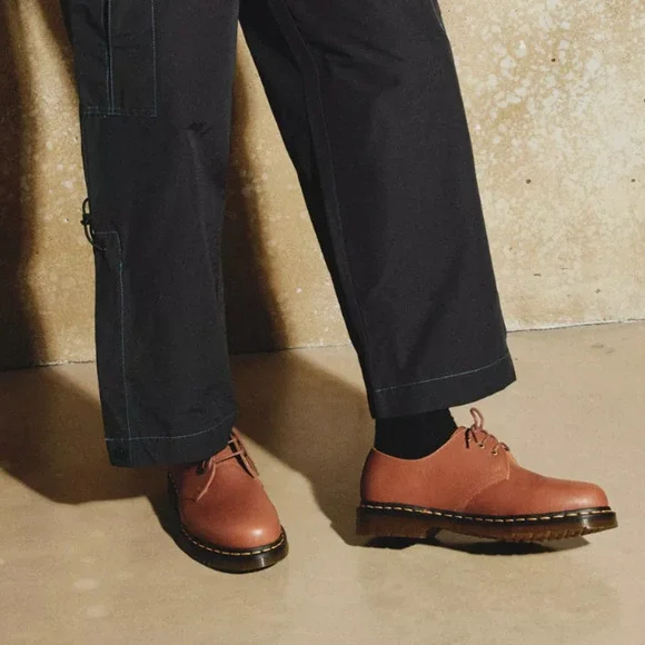 Dr. Martens NEW 1461 Carrara Leather Oxford Shoes in Saddle Tan Men's Size 8 - Picture 3 of 16